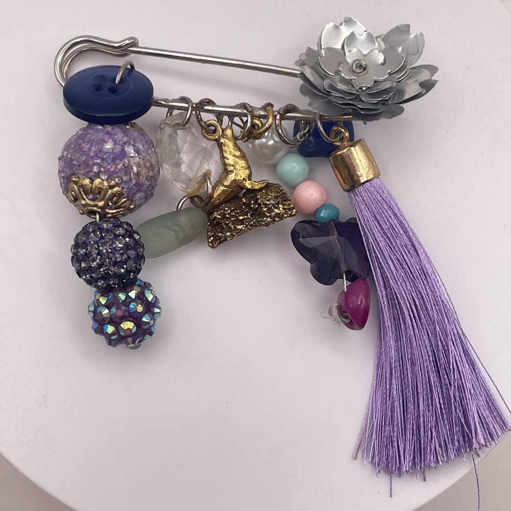 Vintage Kitsch Kills Charm Safety Pin Brooch Purple Tassel Sea Lion Flower